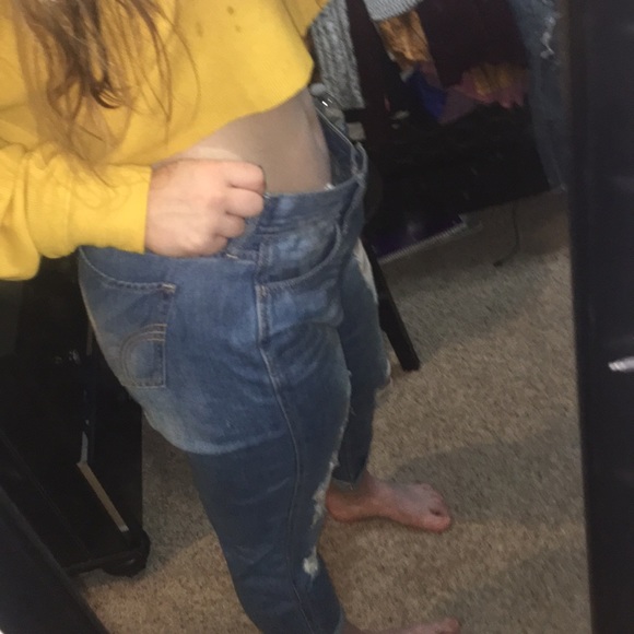 Ripped boyfriend jeans - Picture 3 of 6